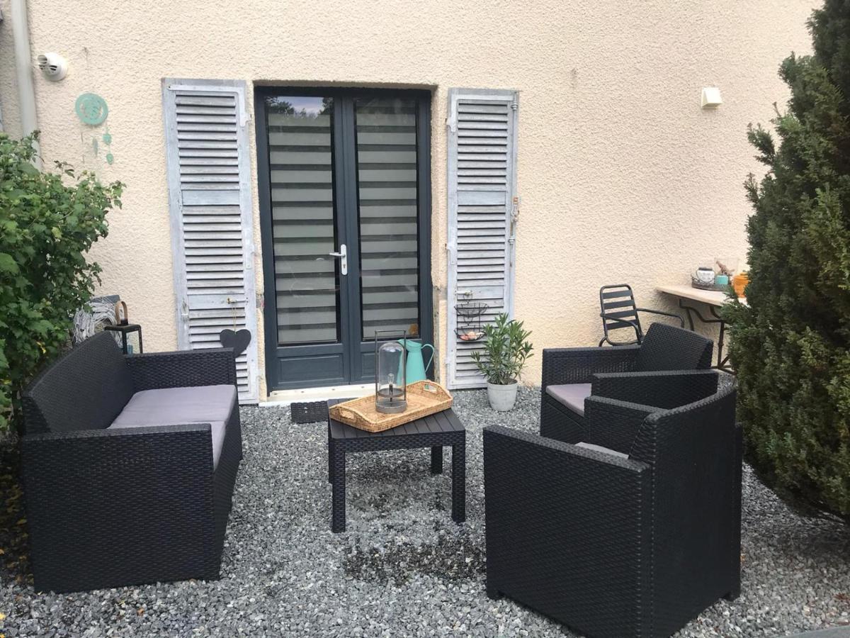 Appartamento Atelier Des Reves Vichy Esterno foto